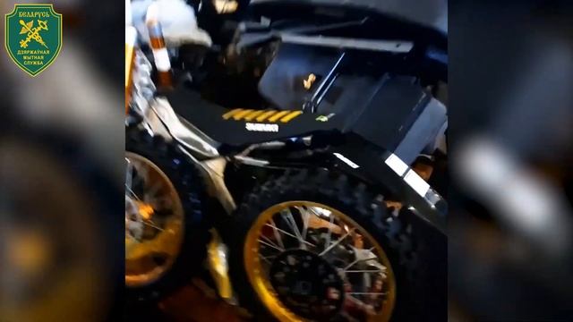 Два мотоцикла стоимостью 10 тыс. евро намеревались ввезти под видом запчастей стоимостью 60 евро смотреть онлайн