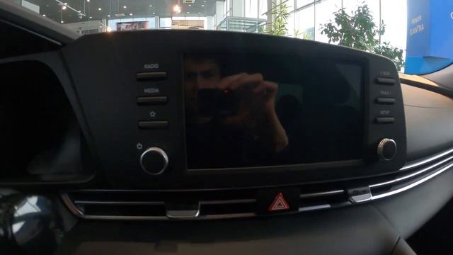 Новая HYUNDAI ELANTRA 2021 / Цены и комплектации / Краткий обзор смотреть онлайн
