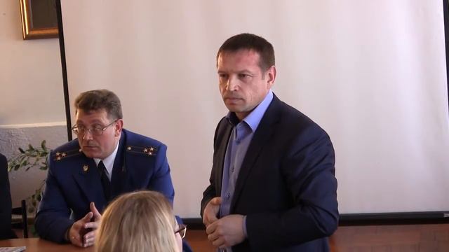 В Ново-Кусково Ханыгову задали неудобные вопросы смотреть онлайн