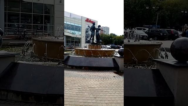 Фонтан Наташа Ростова и Андрей Болконский смотреть онлайн