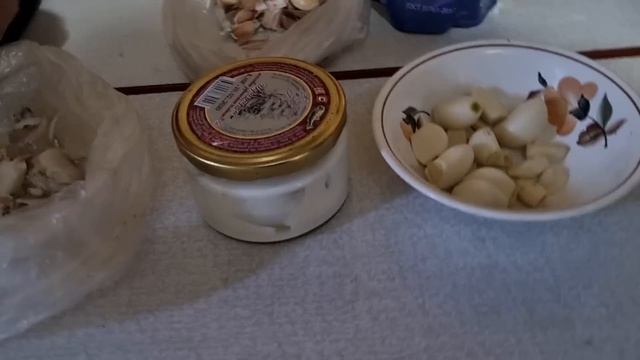 Готовим картофель с мясом и простой соус. смотреть онлайн