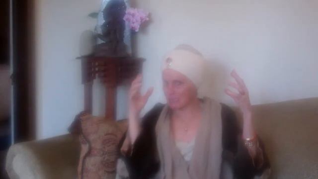 Moon Centers смотреть онлайн