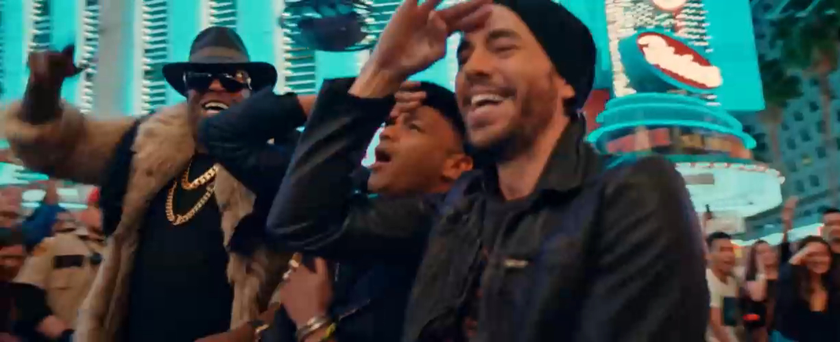 Descemer Bueno, Enrique Iglesias, Hatim Ammor - Nos Fuimos Lejos (Arabic Vrsn) ft. El Micha & RedOne смотреть онлайн