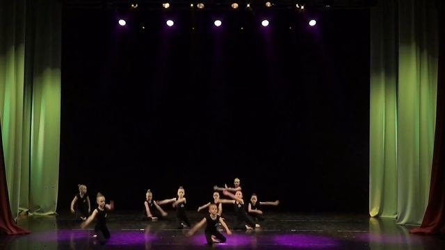 Показ группы 7-8 лет, современный танец смотреть онлайн