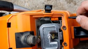 Как работает воздушная заслонка для холодного пуска на бензопиле Тайга CCM 580