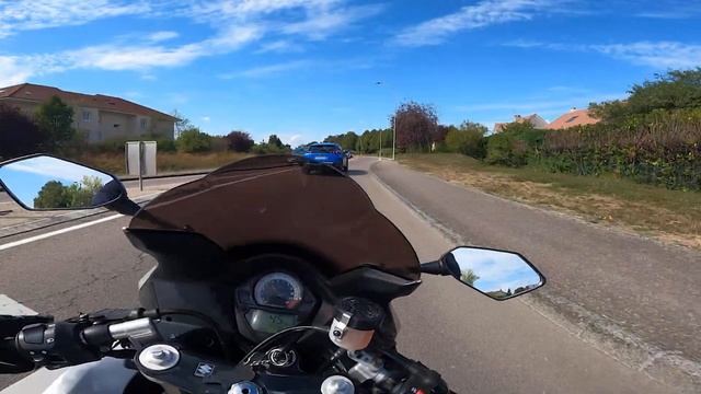 ?? SUZUKI SV650S : LA FOLIE A LA STATION ! IL ME DEMANDE SI JE FAIS DES VIDEOS ? смотреть онлайн