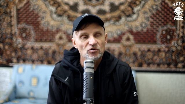 Олег Скрипка на радіо "Єден" смотреть онлайн