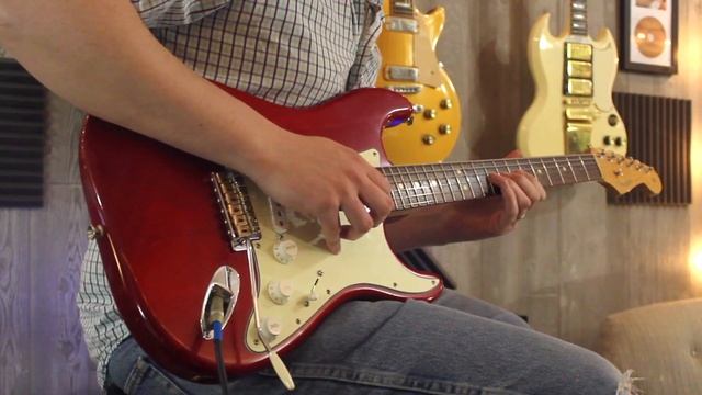 Fender Stratocaster Comparison: SSS vs HSS смотреть онлайн