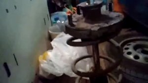 MAZDA 323 C/BA.Снятие задних стоек,замена пружин.