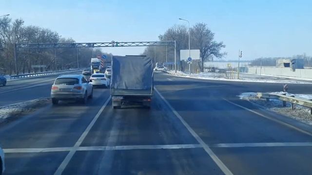 ВОЛЬВО ФН13 МОСКВА-КРЫМСК. Взорвалось колесо, мороз, +3, снег, пробка, приехал вовремя смотреть онлайн