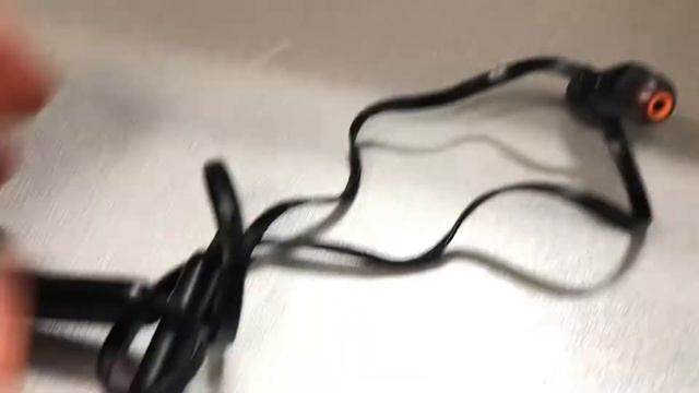 Наушники Beats Flex смотреть онлайн