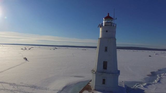 Ice Fishing near Washburn WI смотреть онлайн