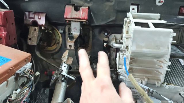 Полуразбор печки Mitsubishi Lancer 9