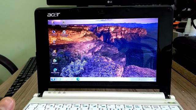 NETBOOK ACER ZG5