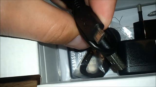 SAMSUNG ES95 - Unboxing