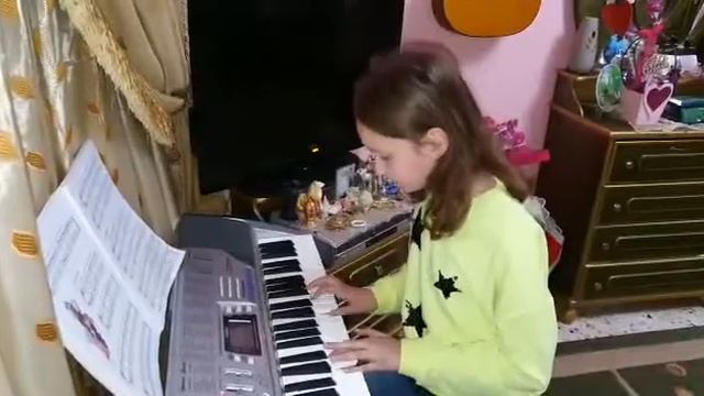 Красивая мелодия на пианино смотреть онлайн
