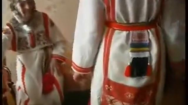 как повязывали сурпан. Показывает народный мастер Минеева Валентина Алексеевна смотреть онлайн