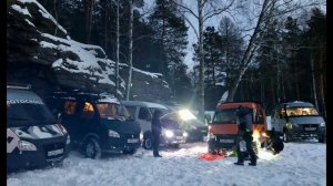 Семь Соболей 4х4, через лес к скалам! Бородинская писаница на реке Реж.