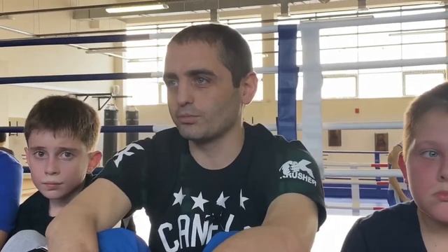 Открытая тренировка с олимпийским призёром. Боксером Давидом Айрапетян. смотреть онлайн