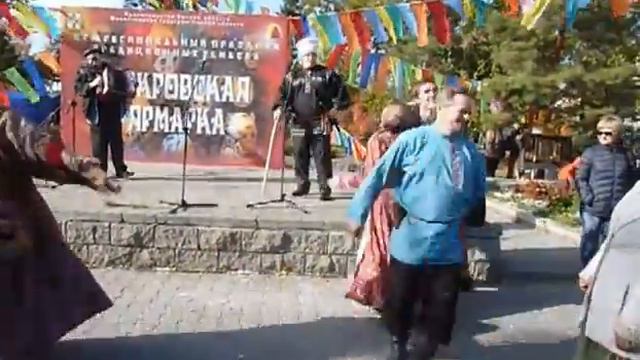 Юрий Сазанов."Барыня" на Покровской ярмарке - гармонь. смотреть онлайн