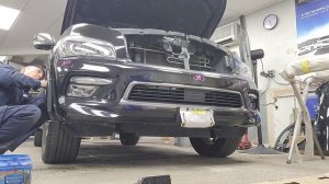 2017 Infiniti QX80 Front bumper removal