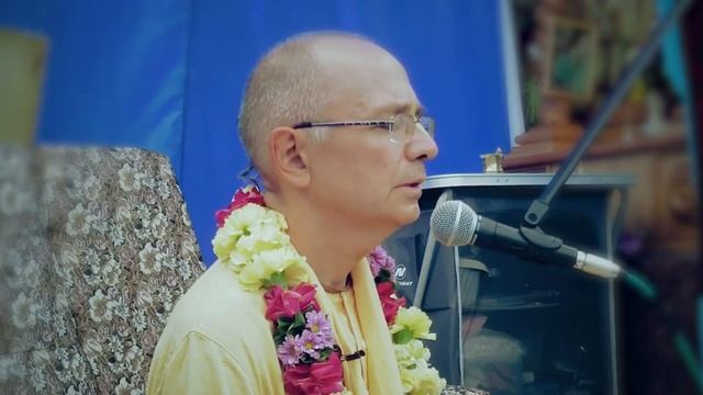 2021.07.07 - Третий стих Шикшаштаки (Настройка на джапу, ШДМ)- запись Е.С. Бхакти Вигьяна Госвами* смотреть онлайн