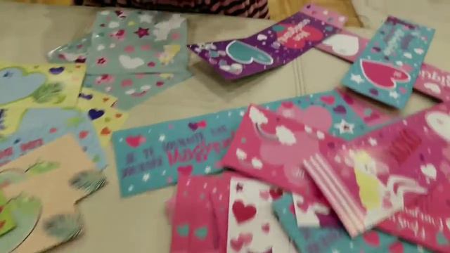 Ева и Доминик готовят подарки на Святой Валентин смотреть онлайн