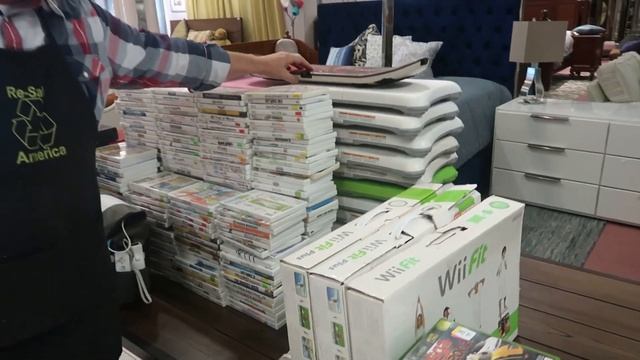 Awesome Huge Vintage Video Game Unboxing Thrifting Legend Flipping Florida смотреть онлайн