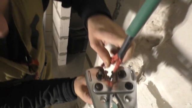 Как перенести электрощит в квартире? смотреть онлайн