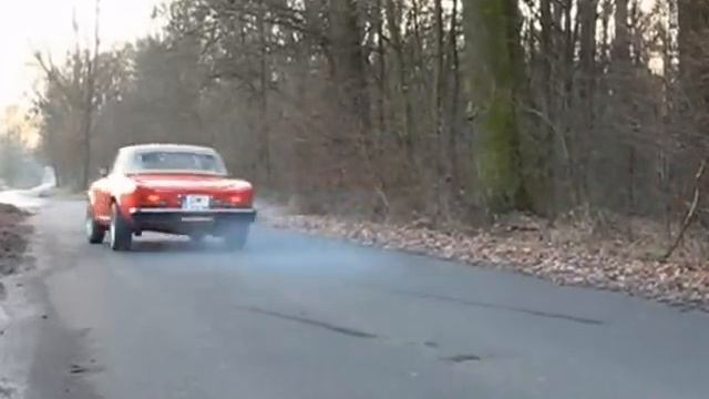 Fiat 128 Sport vs Fiat 124 Spider смотреть онлайн