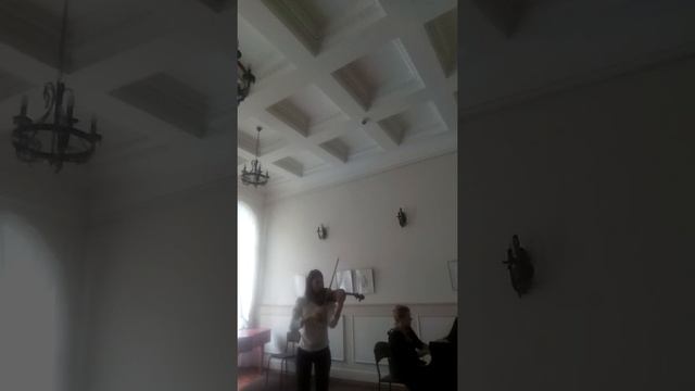 Анна Орлова А.Хачатурян "Концерт для скрипки з оркестром" 1 ч. ре-мінор смотреть онлайн