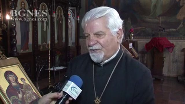 Отец Милко Топузлиев: Христос се ражда - славете го, възнесете се и го посрещнете! смотреть онлайн