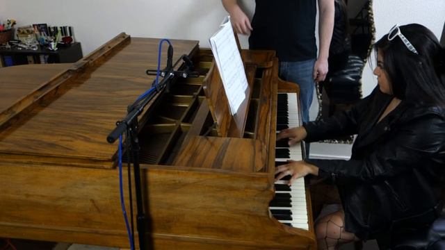 "Let It Go" by The Piano Guys, Performed by Ely Guest смотреть онлайн