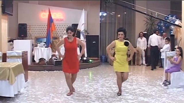 ARMEN & MARIETTA (wedding) dance girlfriends. смотреть онлайн