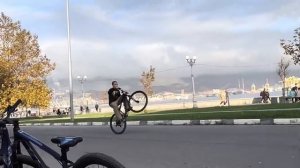ЖЁСТКОЕ ПАДЕНИЕ НА ВЕЛОСИПЕДЕ / СТАНТ НА ВЕЛОСИПЕДЕ