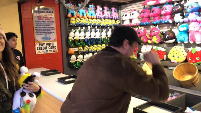 First To Have Fun At The Theme Park Loses! смотреть онлайн