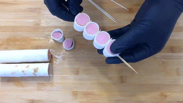 Эти сосиски в тесте съедают за один миг / Сосиски в слоеном тесте / Корн доги / Сосиски в лаваше смотреть онлайн