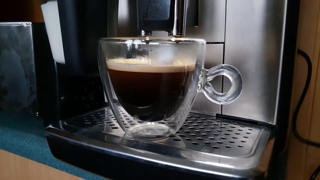 Kawa Café au Lait. Ekspres ciśnieniowy PHILIPS Series 5400 LatteGo EP5447/90 смотреть онлайн