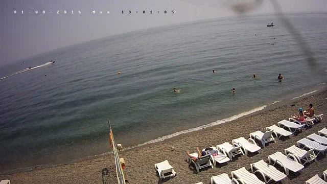 Вебкамера "Пляж Дубны". Запись 01.08.2016 13:00:24 смотреть онлайн