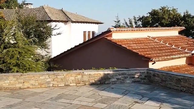 Деревня Визица, Пелион, Греция. Кафенио. смотреть онлайн