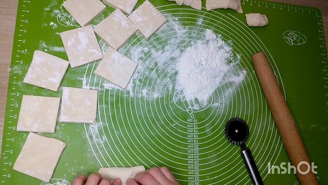 Круасан по домашнему с вареной сгущенкой,из слоенного тесто |Очень быстро и вкусно смотреть онлайн