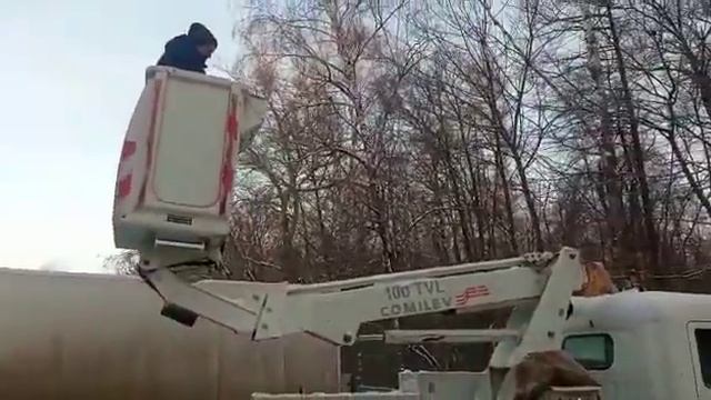 Автовышка Nissan Cabstar смотреть онлайн