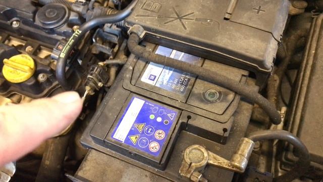 Vauxhall Meriva B - Fault Code C0244-71 - Delivered Torque Signal PWM! смотреть онлайн