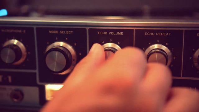 The Echo Orbit 1 likes the Moog Sub37 (Riamiwo StudioVlog 3) смотреть онлайн