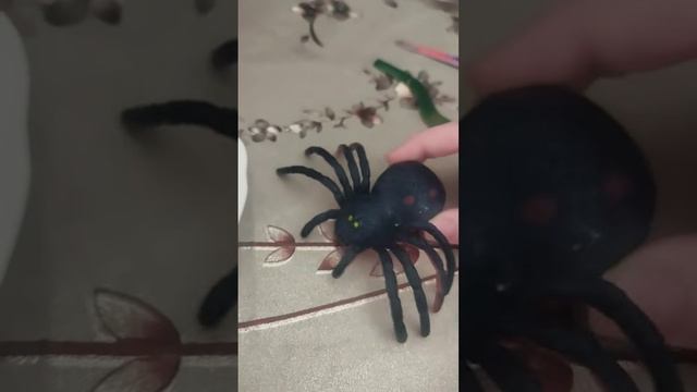 ВЕРНУЛИ К ЖИЗНИ РЕЗИНОВУЮ ЗМЕЮ! | Скотч не поможет? #РезиновыйПаукОлег #РезиноваяЯщерицаНаташа иОл смотреть онлайн