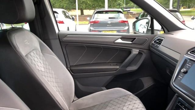 Approved Used Volkswagen Tiguan R-Line 1.5TSI 150PS DSG in Pure White - PF21NBA смотреть онлайн