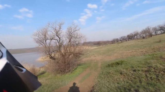 Утренняя покатушка по берегу р.Кальчик смотреть онлайн