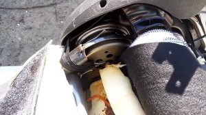 почему сидушка рено меган 2 не ложится до конца