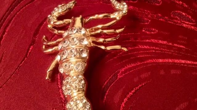 Подарок для женщины - скорпиона. Ожерелье - скорпион