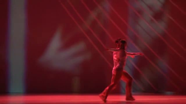 "Pink duet" from Fellini Rêves смотреть онлайн